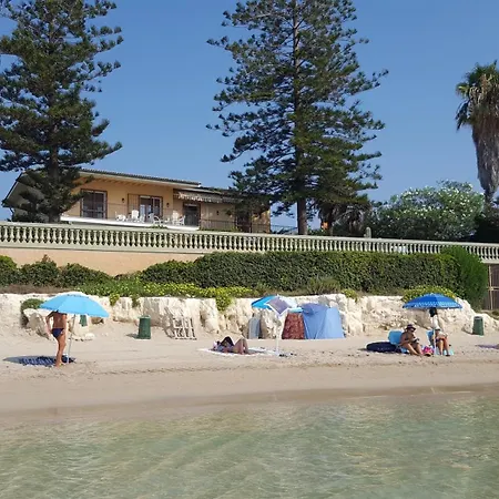Villa Sogno Sulla Spiaggia Fontane Bianche Exterior photo